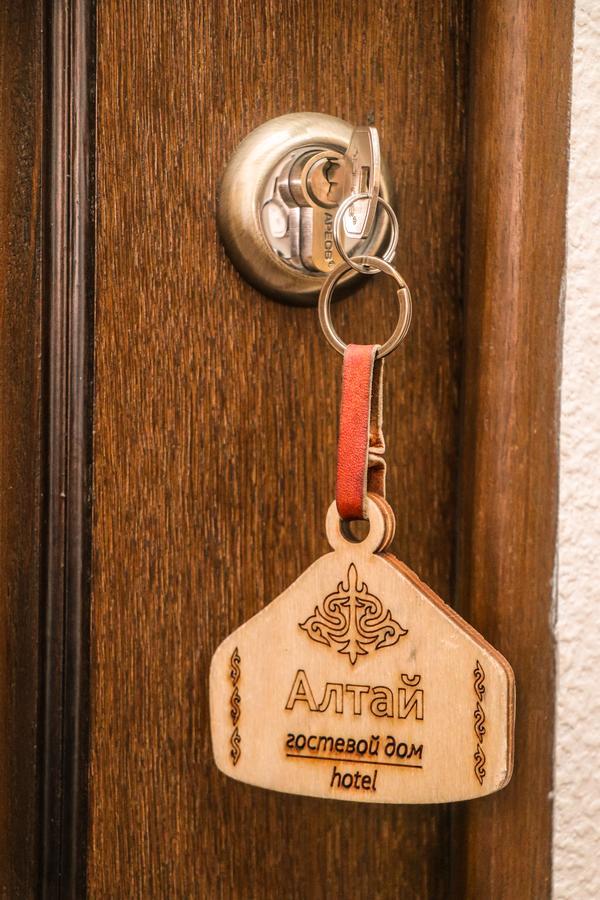 Guest House Altay Karakol Bagian luar foto